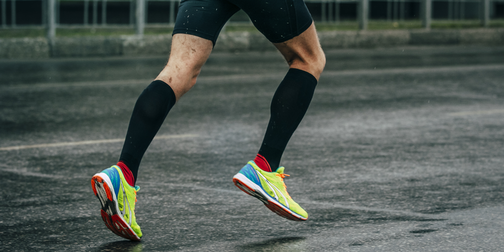 Compression Socks and 5 Reasons Why You Should Wear Them